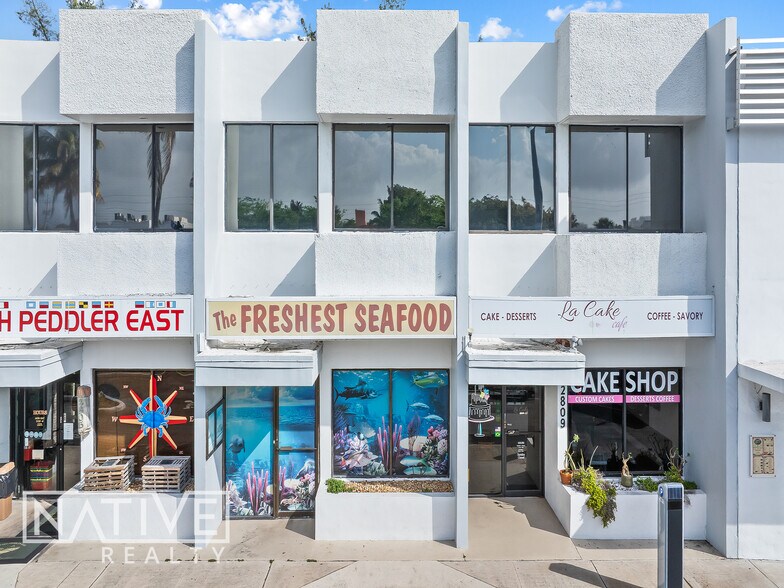 More Photos Of 2801-2809 E Commercial Blvd, Fort Lauderdale Unknown For Lease