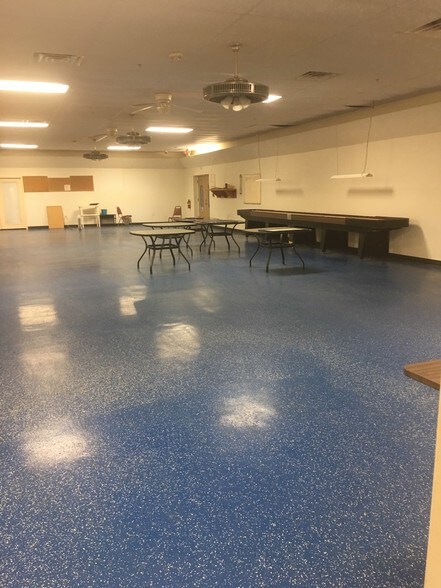 More Photos Of 116 S Avenue D, Freeport Service For Lease