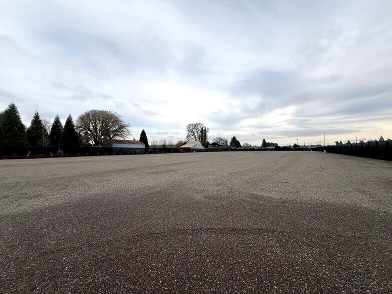 More Photos Of 5555 Windsor Island Rd N, Keizer Land For Lease
