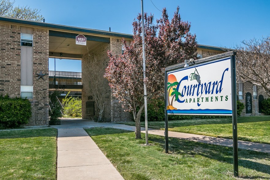 More Photos Of 1031 N Sumner St, Pampa Apartments For Sale