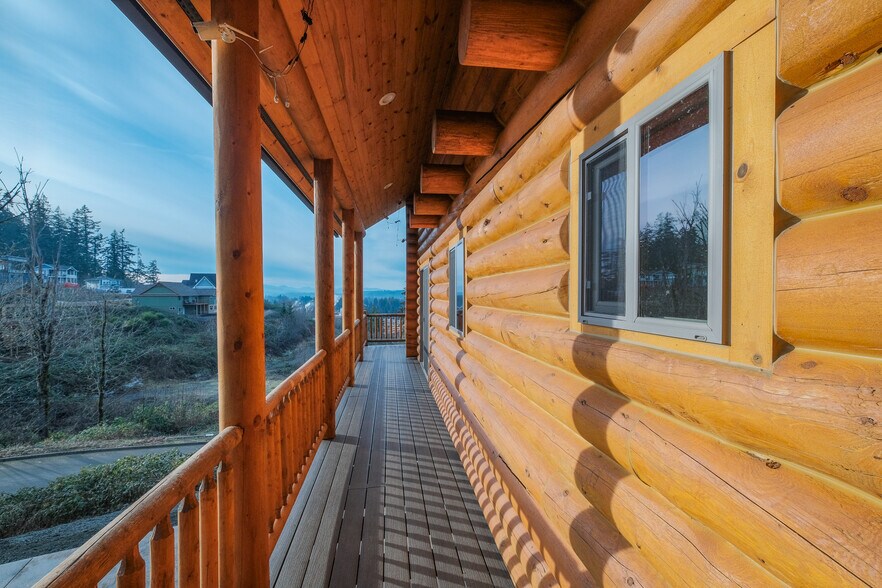 More Photos Of 6331 Lake Pointe Wy, Sweet Home Lodge Meeting Hall For Sale