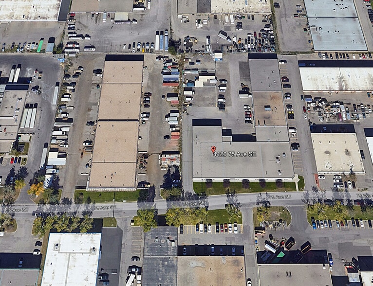 More Photos Of 4420 75th Ave SE, Calgary Warehouse For Lease