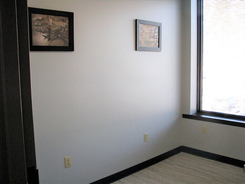 More Photos Of 330 Borthwick Ave, Portsmouth Medical For Sale