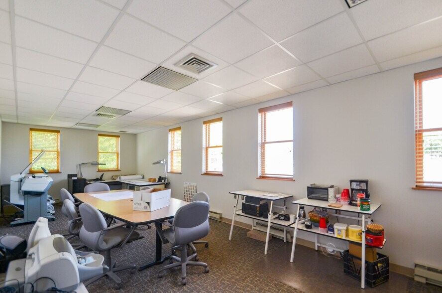 More Photos Of 22 S 2nd St, Emmaus Loft Creative Space For Lease