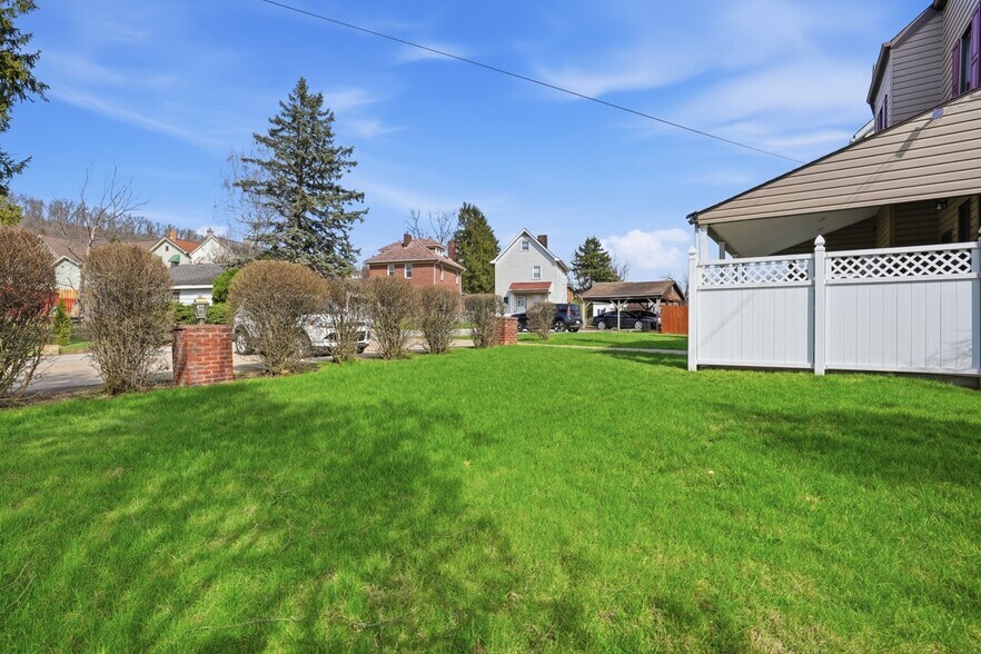 More Photos Of 8306 Ohio River Blvd, Pittsburgh Office For Sale