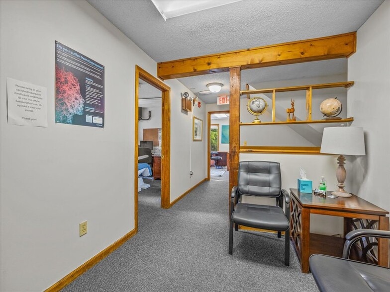 More Photos Of 200 W Town St, Norwich Office For Sale