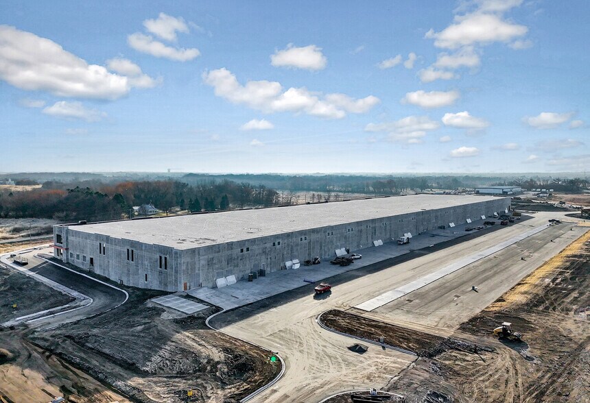 More Photos Of 10585 Brockton Ln N, Maple Grove Industrial For Lease