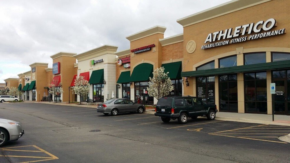 More Photos Of 1800-1900 Main St, Saint Charles Unknown For Lease