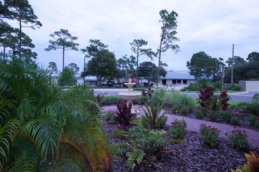 More Photos Of 3130 Opportunity Ct, South Daytona Healthcare For Sale