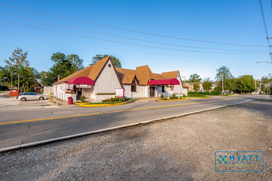 Primary Photo Of 625 Greenway Rd, Glen Burnie Restaurant For Sale