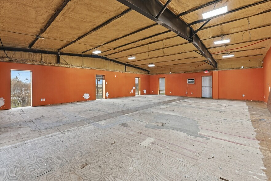 More Photos Of 107 Rice Ln, Huntsville Warehouse For Sale