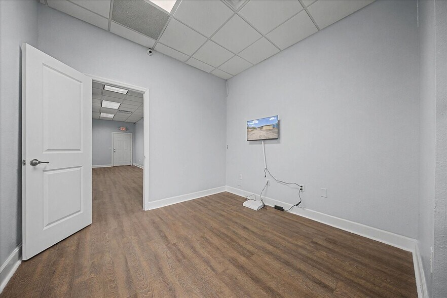 More Photos Of 2733 SE 58th Ave, Ocala Freestanding For Lease
