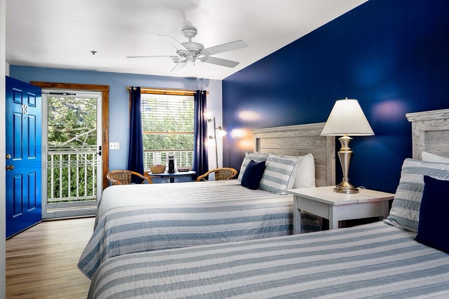 More Photos Of 68 Elm St, Camden Hotel For Sale