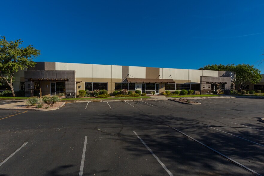 More Photos Of 4050 E Cotton Center Blvd, Phoenix Unknown For Lease