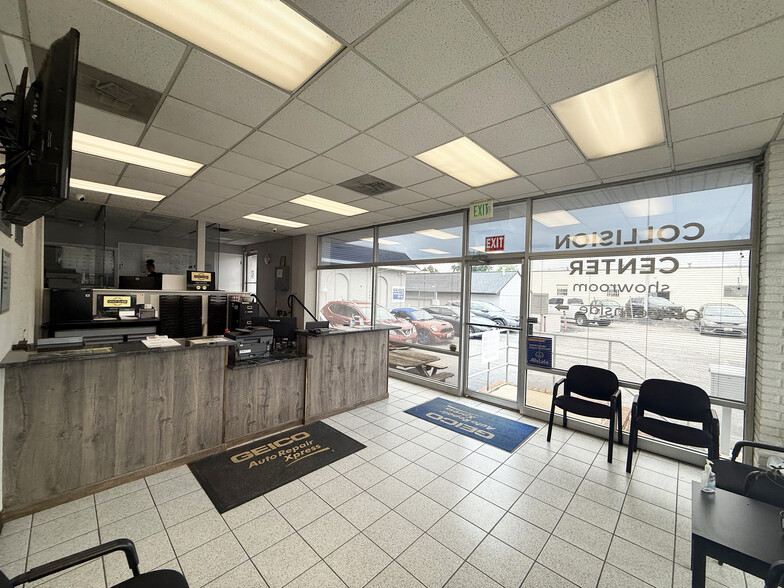 More Photos Of 1749-1751 E Joppa Rd, Baltimore Auto Repair For Sale