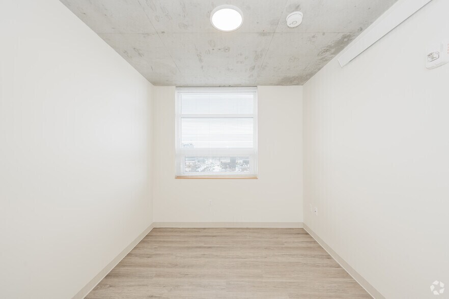 More Photos Of 1400 Madison St, Seattle Apartments For Lease