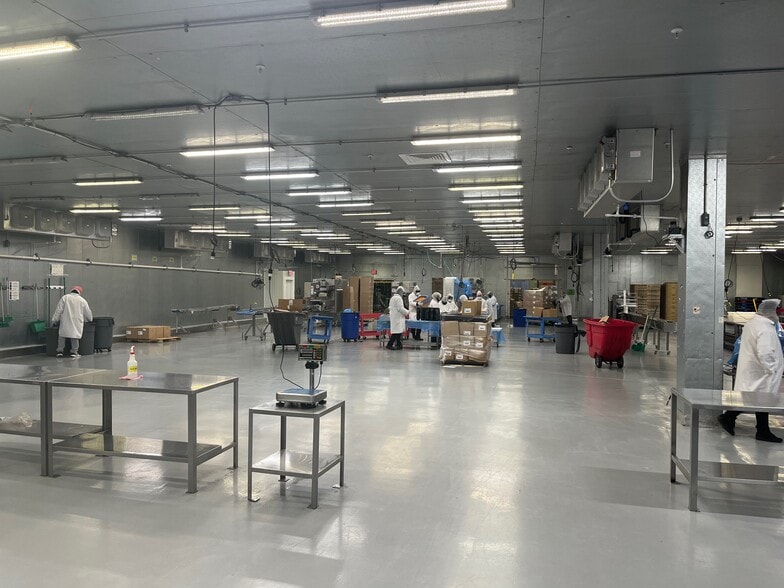 More Photos Of 50-60 Parkway Pl, Edison Warehouse For Sale