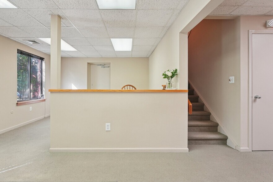 More Photos Of 176 Tamarack Cir, Skillman Office For Sale