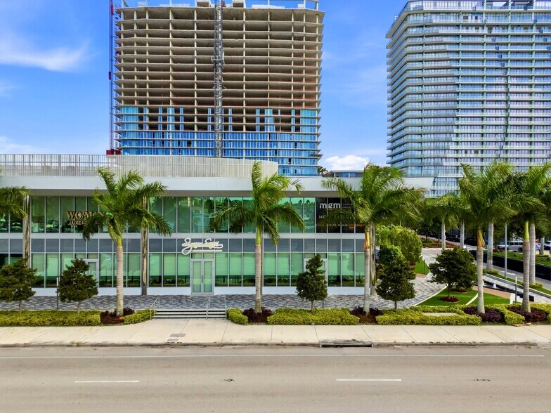 More Photos Of 4 OASIS Hallandale, 1006 E Hallandale Beach, Hallandale Beach Restaurant For Sale