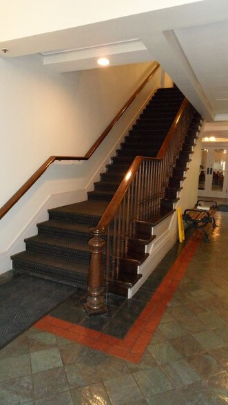 More Photos Of 2228 Mechanic St, Galveston Office For Lease