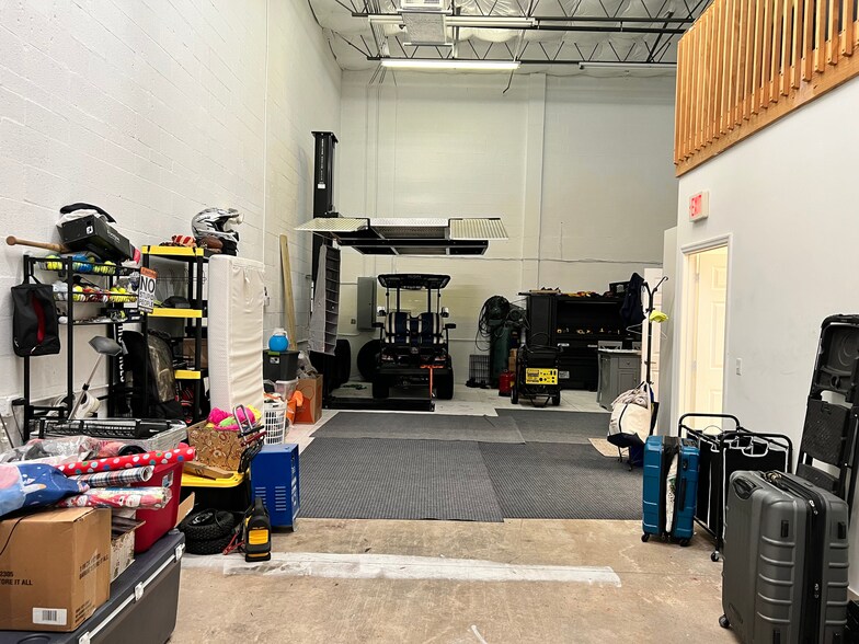 Primary Photo Of 1200 NE 7th Ave, Fort Lauderdale Warehouse For Lease
