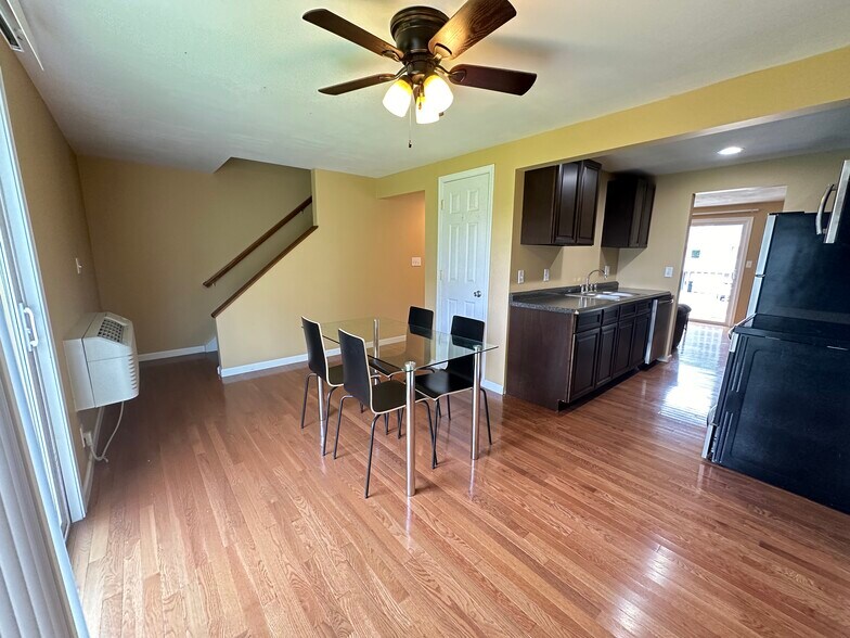 More Photos Of 205-274 Robert Dr, Syracuse Apartments For Sale