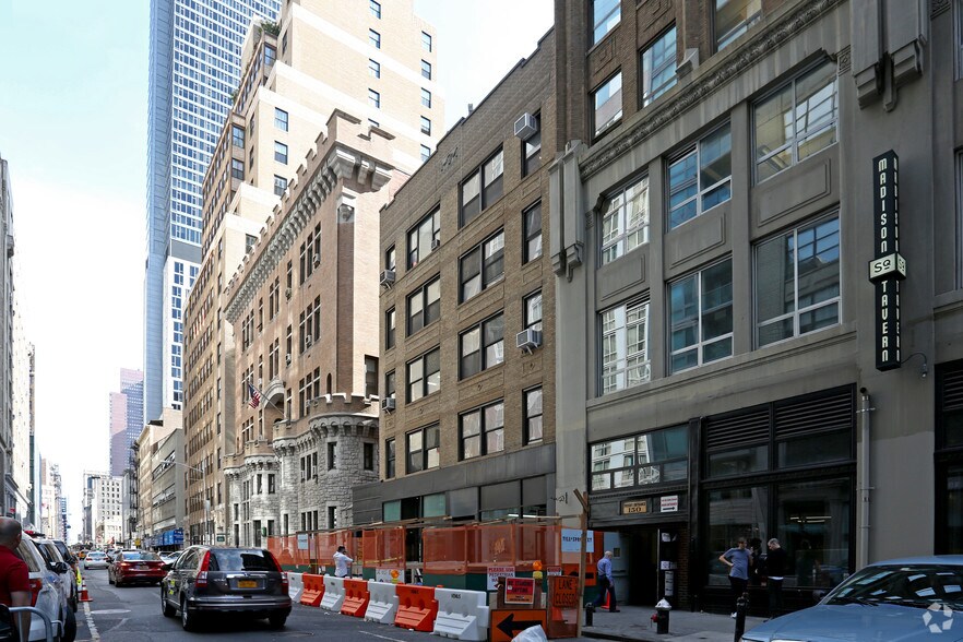 More Photos Of 140 W 30th St, New York Office For Lease