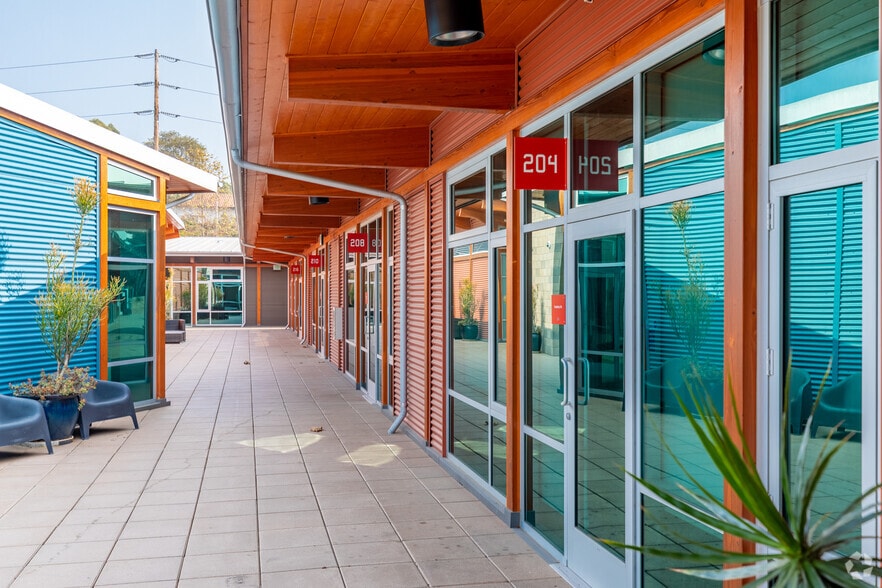 More Photos Of 662 Encinitas Blvd, Encinitas Office For Lease