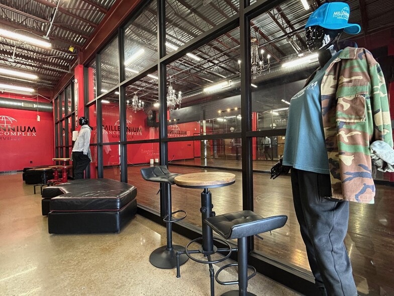 More Photos Of 2844 Logan St, Nashville Light Distribution For Sale