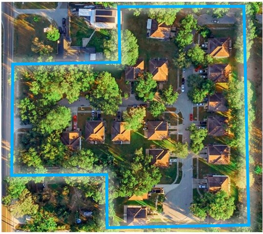 More Photos Of 5001 Beechcraft Way, Seffner Apartments For Sale