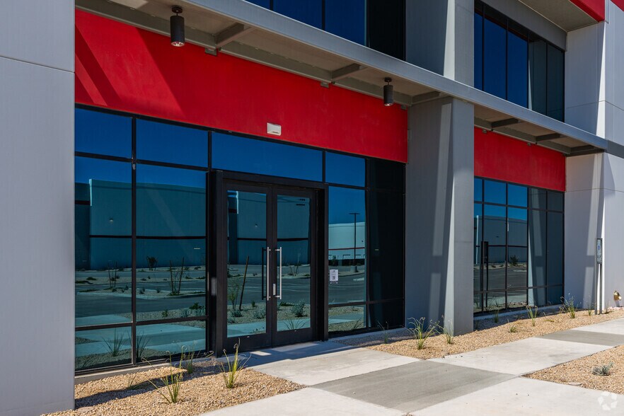 More Photos Of 6268 N Litchfield Rd, Litchfield Park Manufacturing For Sale