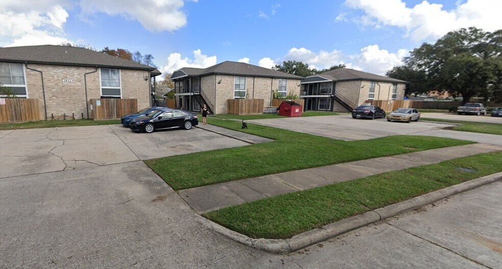 More Photos Of 1947 Greenbriar Colony Dr, Houston Apartments For Sale