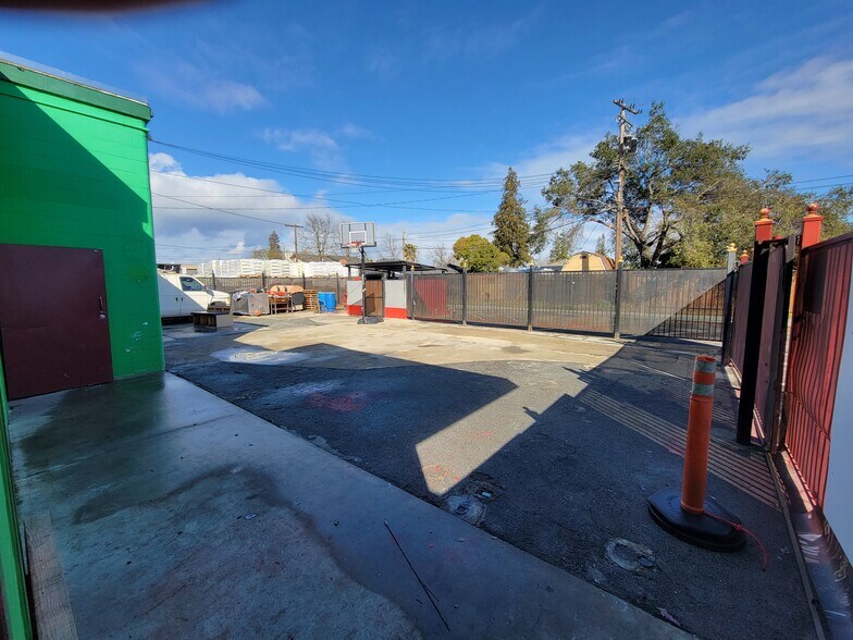 More Photos Of 575 1st St, Gilroy Restaurant For Sale