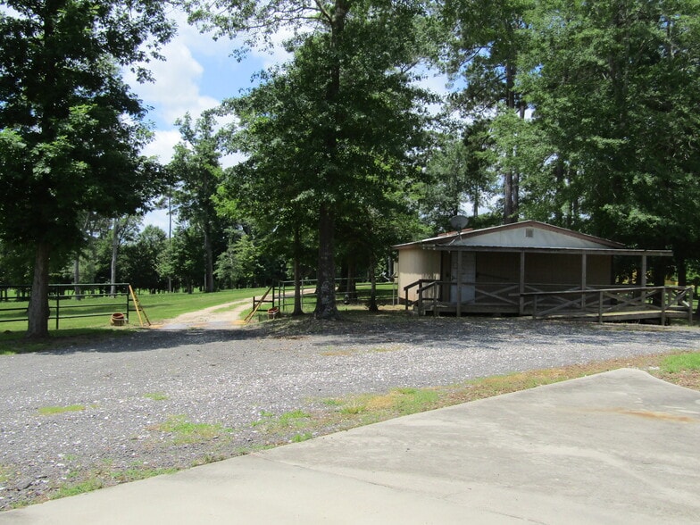 More Photos Of 1561 US Hwy 69 N, Woodville Religious Facility For Sale