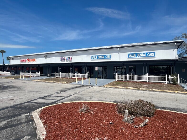 More Photos Of 7325-7429 Spring Hill Dr, Spring Hill Unknown For Lease