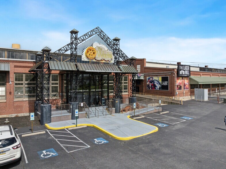 More Photos Of 1109 Bern Rd, Wyomissing Warehouse For Lease