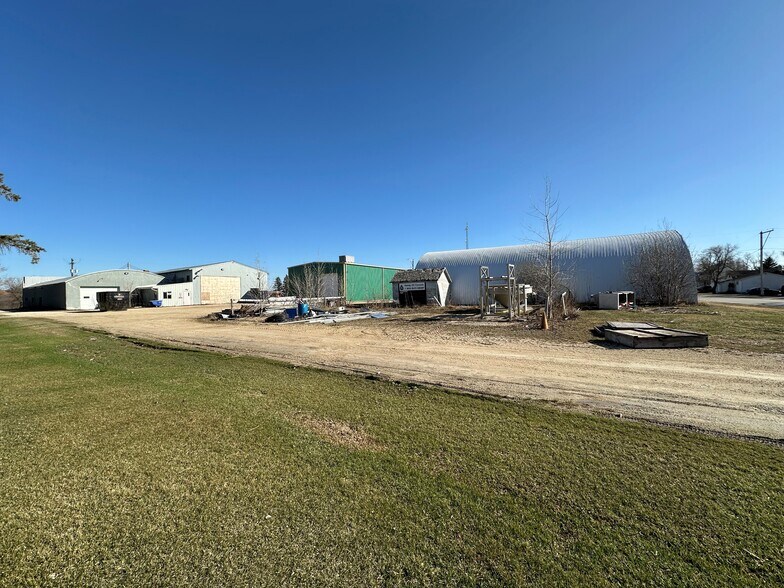 More Photos Of 225 Pembina Trl, Ste Agathe Land For Sale