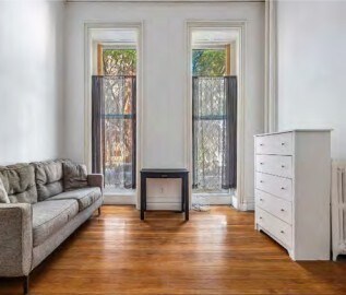 More Photos Of 121 Henry St, Brooklyn Apartments For Sale