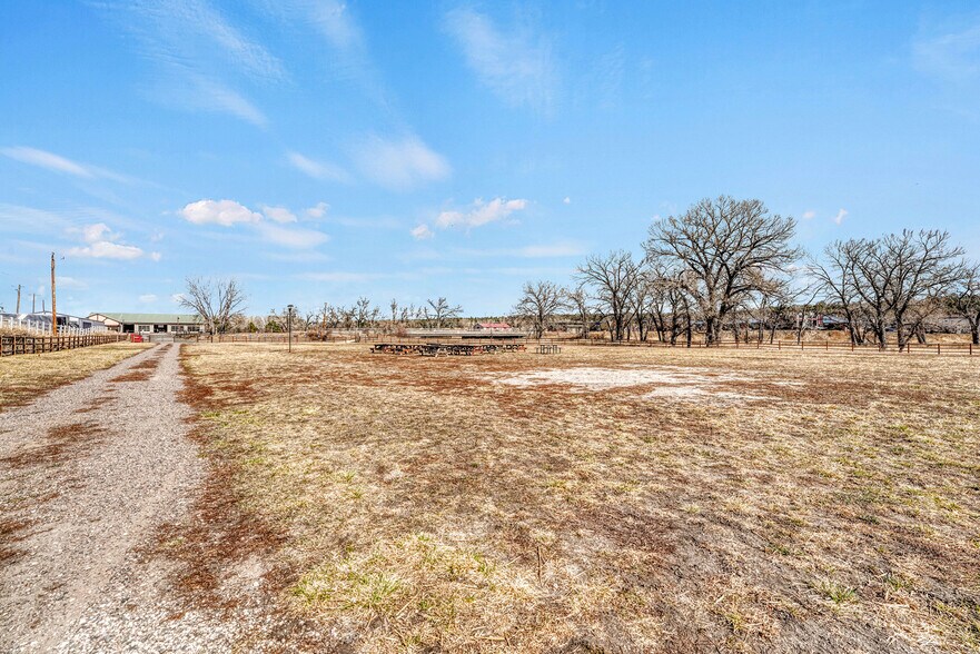 More Photos Of 490 E Elm St, Elizabeth Apartments For Sale