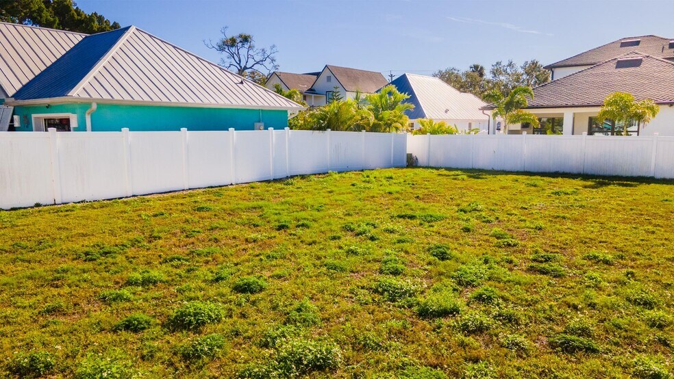 More Photos Of 218 Alma Ct, New Smyrna Beach Land For Sale