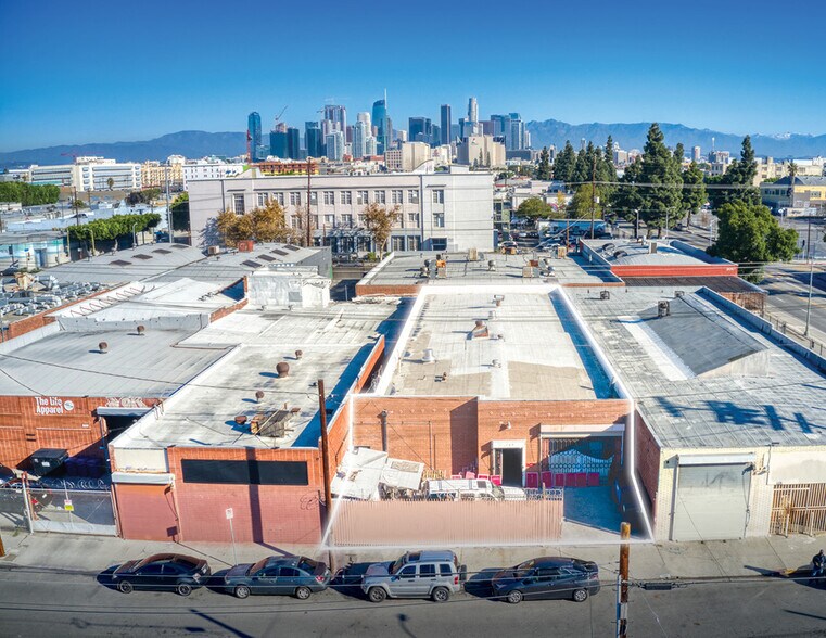 Primary Photo Of 149 W 31st St, Los Angeles Warehouse For Sale