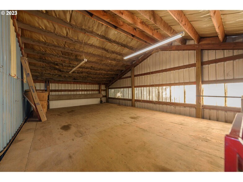 More Photos Of 1515 Newmark Ave, Coos Bay Auto Dealership For Sale