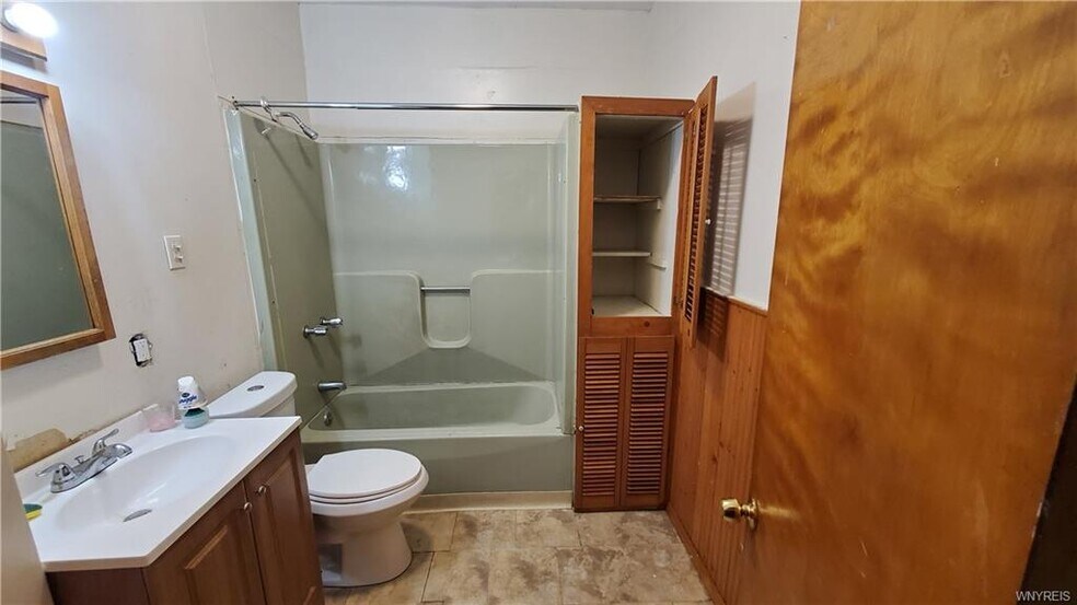 More Photos Of 76 Block St, Buffalo Apartments For Sale