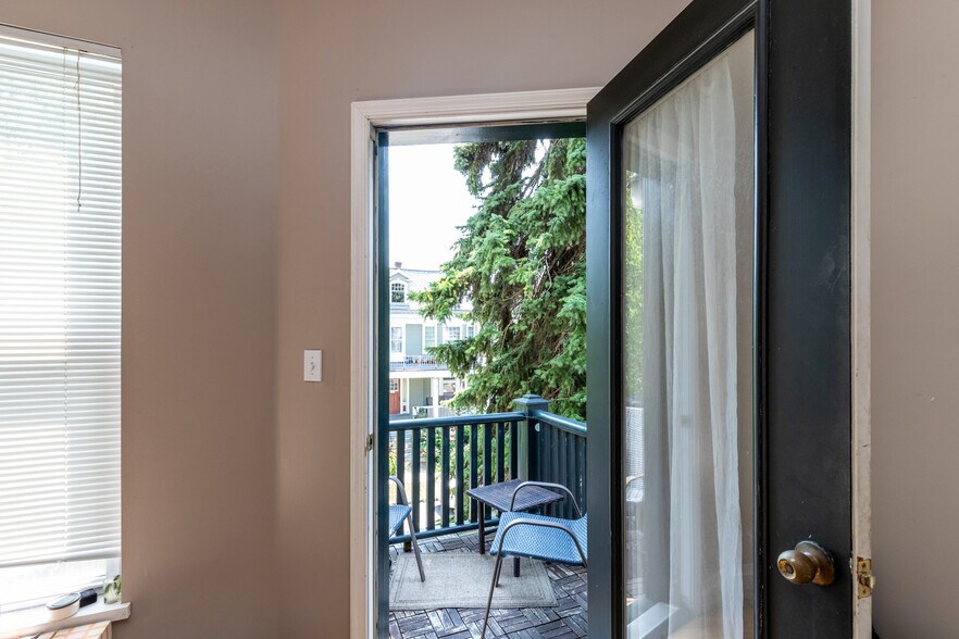 More Photos Of 158 Park St, Buffalo Apartments For Sale