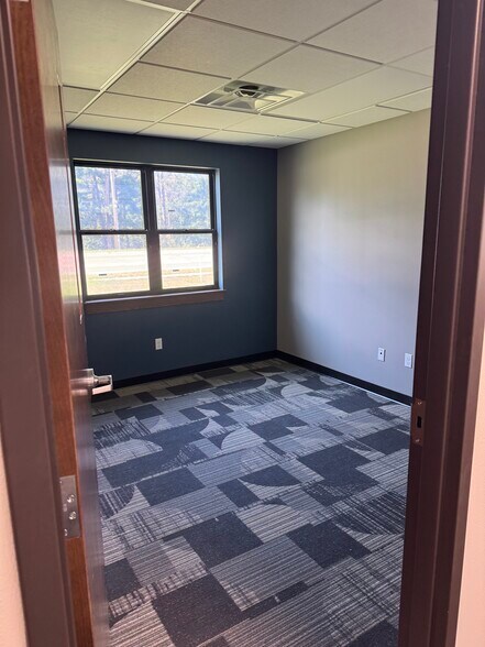 More Photos Of 10186 State Road 27, Hayward Office For Lease