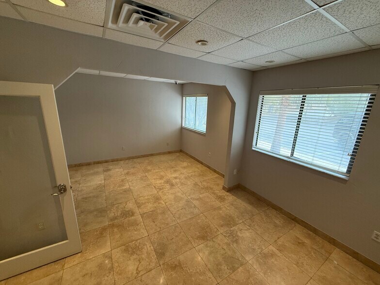 More Photos Of 1034 NW 57th St, Gainesville Medical For Lease