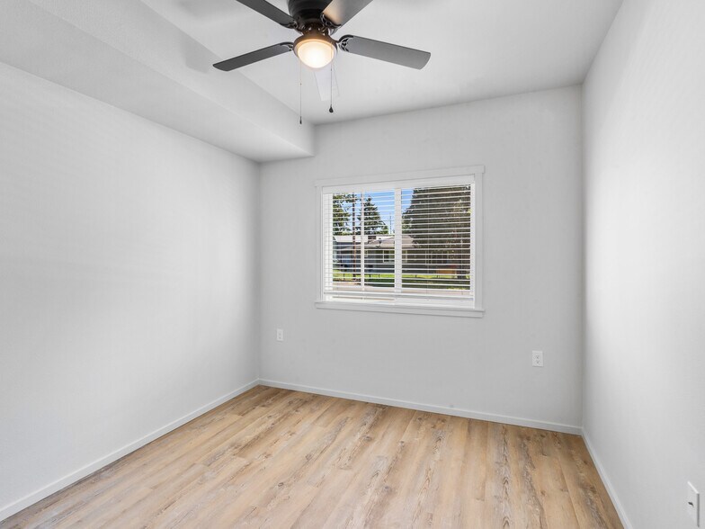 More Photos Of 4202 NE Morrow Rd, Vancouver Apartments For Sale