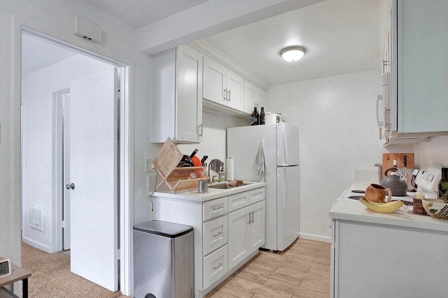 More Photos Of 316 W Valerio St, Santa Barbara Apartments For Sale