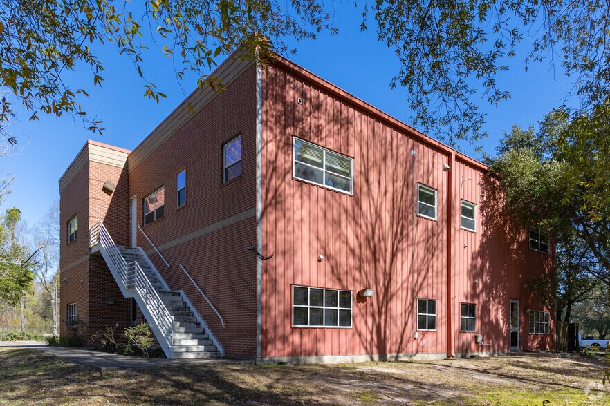 More Photos Of 2101 S Loop 336 W, Conroe Office For Sale