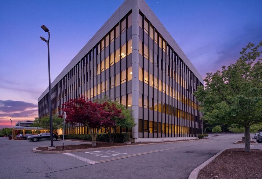 Primary Photo Of 550 Mamaroneck Ave, Harrison Unknown For Lease